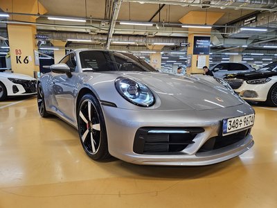 2020 Porsche 911 — миниатюра 19