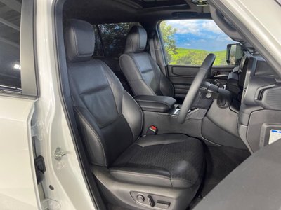 TOYOTA LAND CRUISER 250 - 8