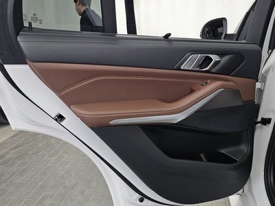 2022 BMW X5 — миниатюра 15