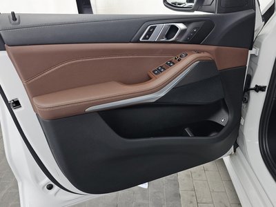2022 BMW X5 — миниатюра 14