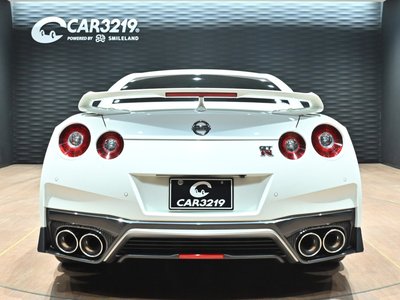 NISSAN GT-R - 6