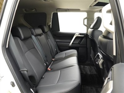 TOYOTA LAND CRUISER - 9