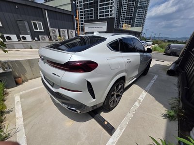 صورة 4 لـ 2021 BMW X6