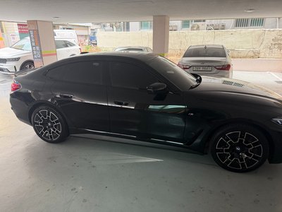 BMW I4 - 6