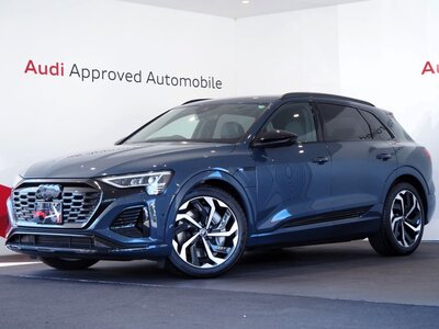 AUDI Q8 E-TRON