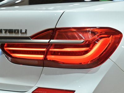2019 BMW 7 SERIES — миниатюра 30