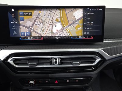 2023 BMW I4 thumbnail 18