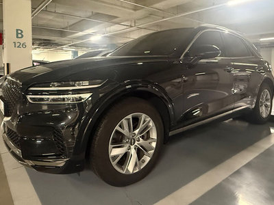 صورة 1 لـ 2023 Genesis GV70