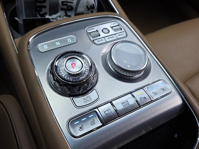 صورة 9 لـ 2022 Genesis G90 (RS4)