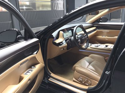 صورة 10 لـ 2022 Genesis G90 (RS4)