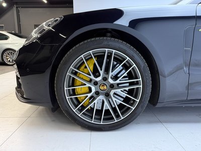 PORSCHE PANAMERA - 6