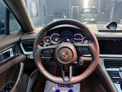 PORSCHE PANAMERA - 5
