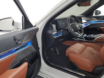 صورة مصغرة 13 لـ 2025 BMW 7 SERIES