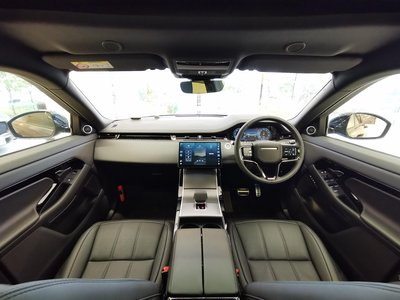 صورة 4 لـ 2025 LAND Rover RANGE ROVER EVOQUE