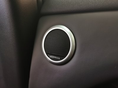 صورة 10 لـ 2025 LAND Rover RANGE ROVER EVOQUE