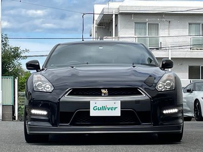 NISSAN GT-R - 5