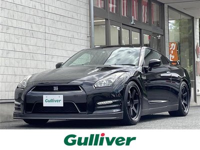 NISSAN GT-R - 2