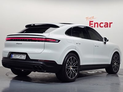 صورة 3 لـ 2024 Porsche CAYENNE