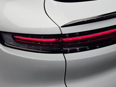 صورة 10 لـ 2024 Porsche CAYENNE