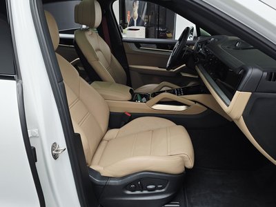 صورة مصغرة 16 لـ 2024 Porsche CAYENNE