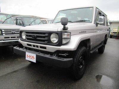 TOYOTA LAND CRUISER 70