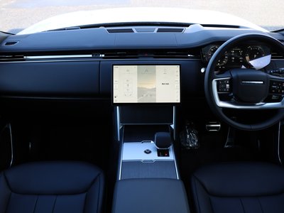 2025 LAND Rover RANGE ROVER photo 3