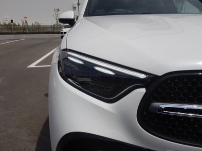 2024 Mercedes-BENZ GLC — миниатюра 27