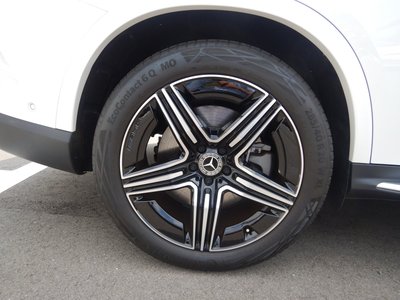 2024 Mercedes-BENZ GLC — миниатюра 33