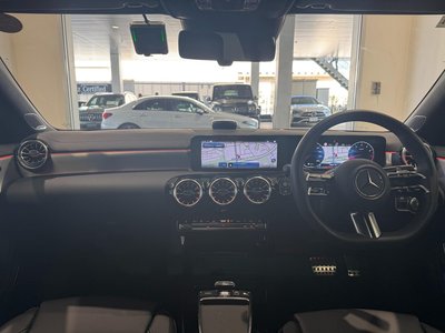 MERCEDES-BENZ CLA - 5