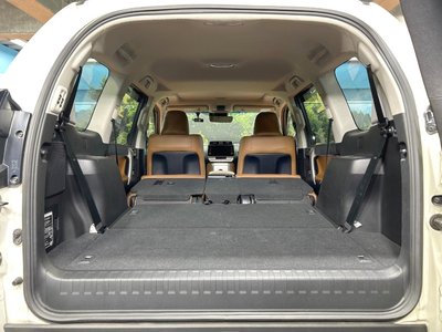 2021 Toyota LAND CRUISER PRADO thumbnail 30