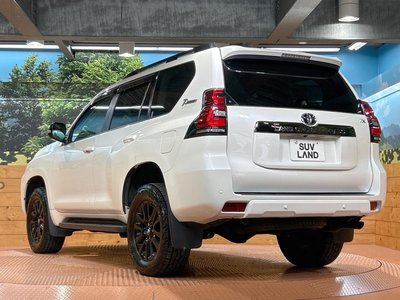 2021 Toyota LAND CRUISER PRADO thumbnail 12
