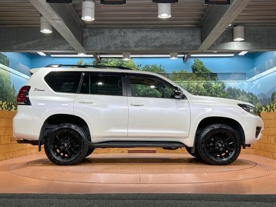 2021 Toyota LAND CRUISER PRADO thumbnail 15