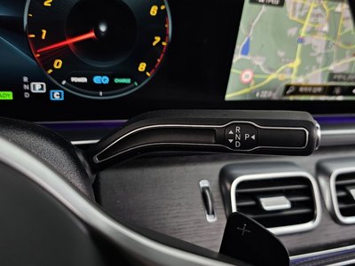 MERCEDES-BENZ GLS - 9