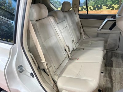 TOYOTA LAND CRUISER PRADO - 9