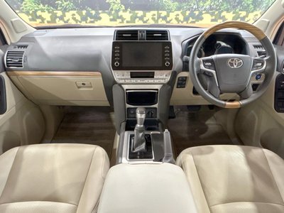 TOYOTA LAND CRUISER PRADO - 2