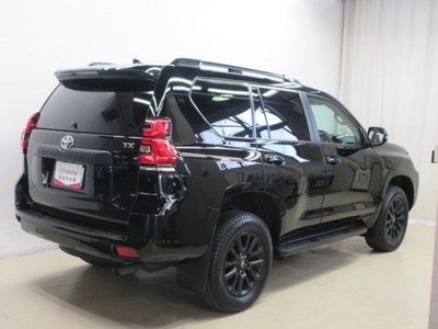 2023 Toyota LAND CRUISER PRADO photo 5