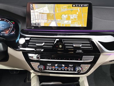 2021 BMW 5 SERIES 缩略图 19
