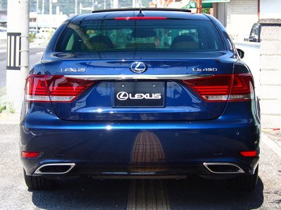 LEXUS LS - 10