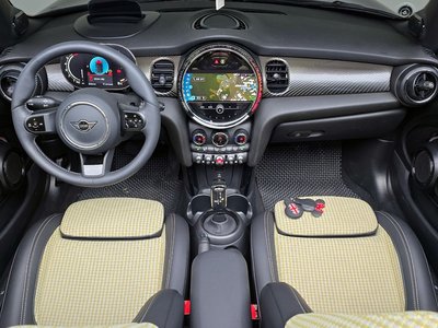 MINI CONVERTIBLE - 5