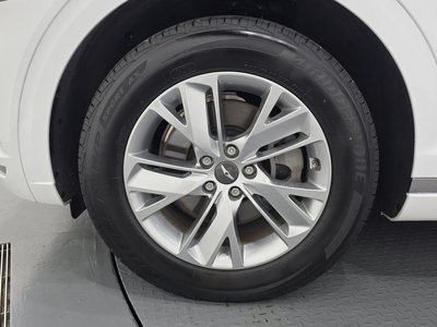 صورة 6 لـ 2022 Genesis GV70