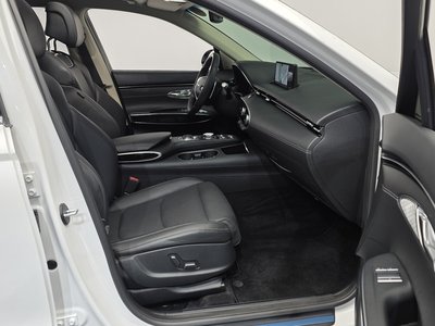 2022 Genesis GV70 — миниатюра 11