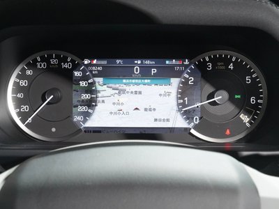 LAND ROVER DEFENDER - 9