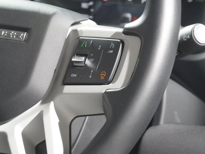 LAND ROVER DEFENDER - 5