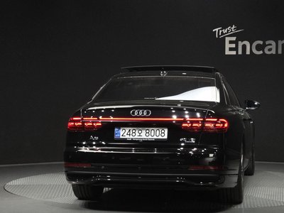 AUDI A8 - 4