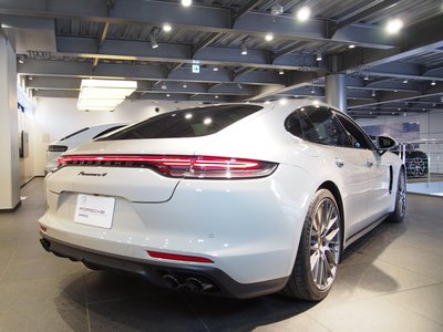 PORSCHE PANAMERA - 6