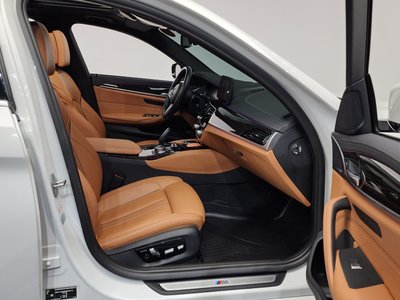 صورة مصغرة 11 لـ 2022 BMW 5 SERIES
