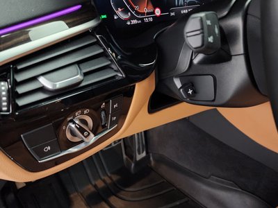 صورة مصغرة 14 لـ 2022 BMW 5 SERIES