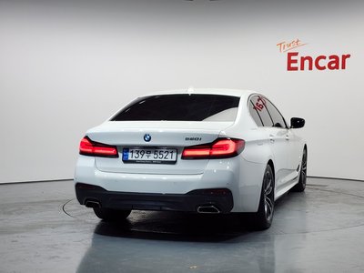 صورة 4 لـ 2022 BMW 5 SERIES