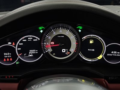 PORSCHE CAYENNE - 8