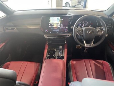 2024 Lexus RX photo 8